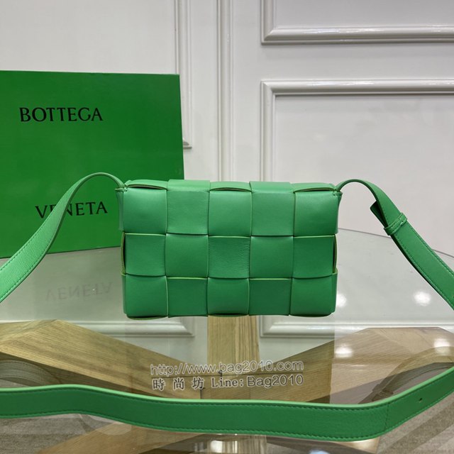 Bottega veneta高端女包 KF0017木薯 寶緹嘉新款放大編織斜挎包 BV經典款單肩斜挎編織女包  gxz1303